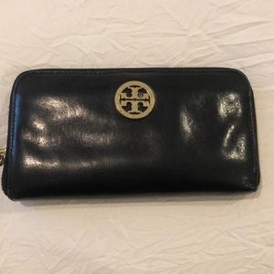 Tory Burch wallet